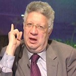 تشابك بالأيدي بين المغربي ودفاع الفنانين في قضية نور الشريف