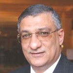 وزير التعليم يدخل حربا خفية مع المدرسين الملتحين والمدرسات المنتقبات